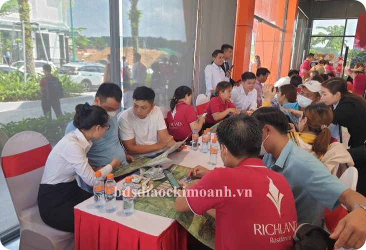 xuong tien ngay voi du an richland residence 4